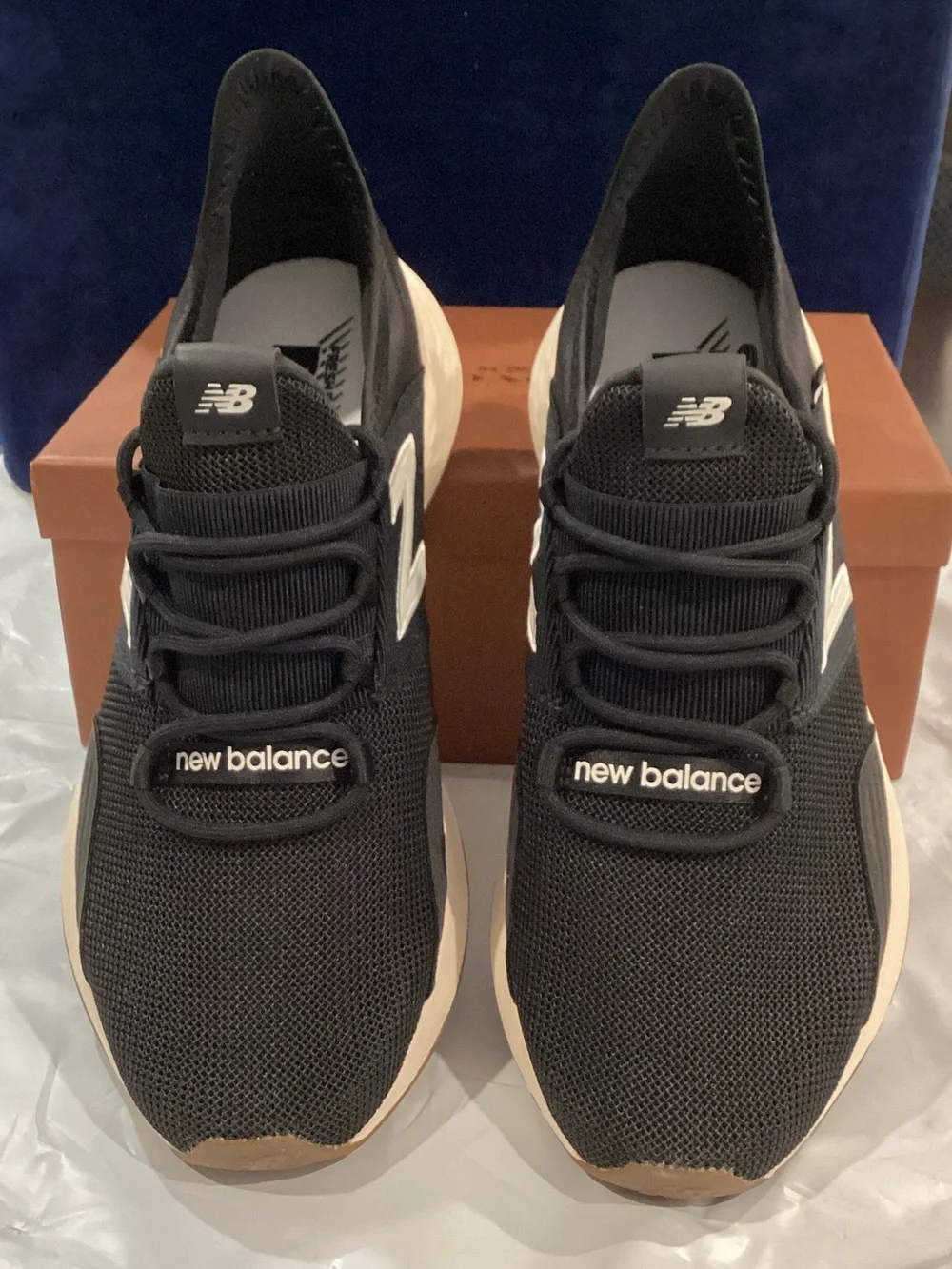 New Balance Fresh Foam Roav Women’s 9.5 Black Running Sneakers NWOB
